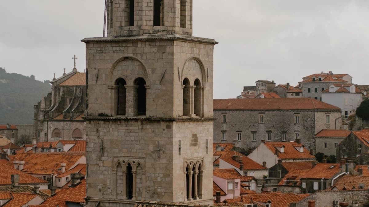 image of buildings and tiled roofs